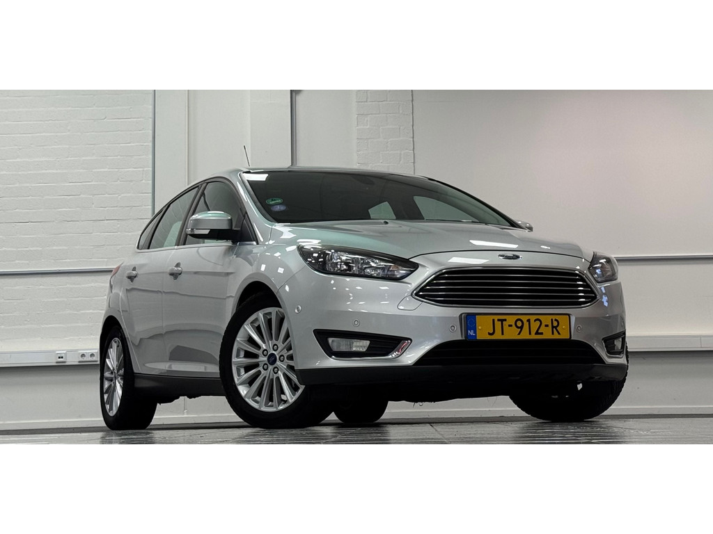 Ford Focus 1.5i Titanium 1e Eigenaar 100% Onderhouden Navi Parkeerhulp Mooi! Garantie 51178749-0.jpg | van den Boog Automotive
