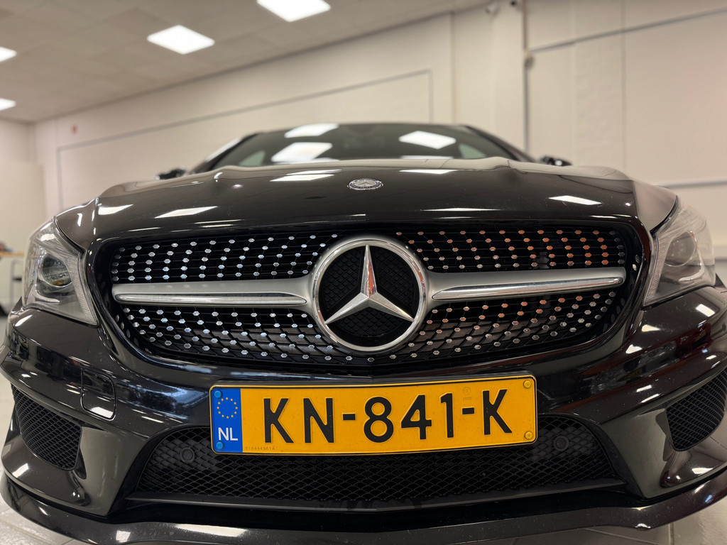 Mercedes-Benz CLA 200 OrangeArt Edition AMG 2e Eigenaar Leer Xenon 18"LM Mooi! 51707070-25.jpg | van den Boog Automotive