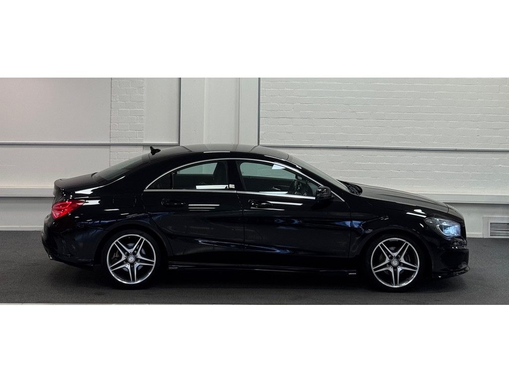 Mercedes-Benz CLA 200 OrangeArt Edition AMG 2e Eigenaar Leer Xenon 18"LM Mooi! 51707070-4.jpg | van den Boog Automotive