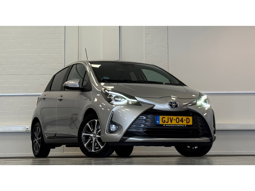 Toyota Yaris 1.5 Hybrid Dynamic Camera Navi 100% Dealer onderhouden Mooi! 52731124-0.jpg | van den Boog Automotive