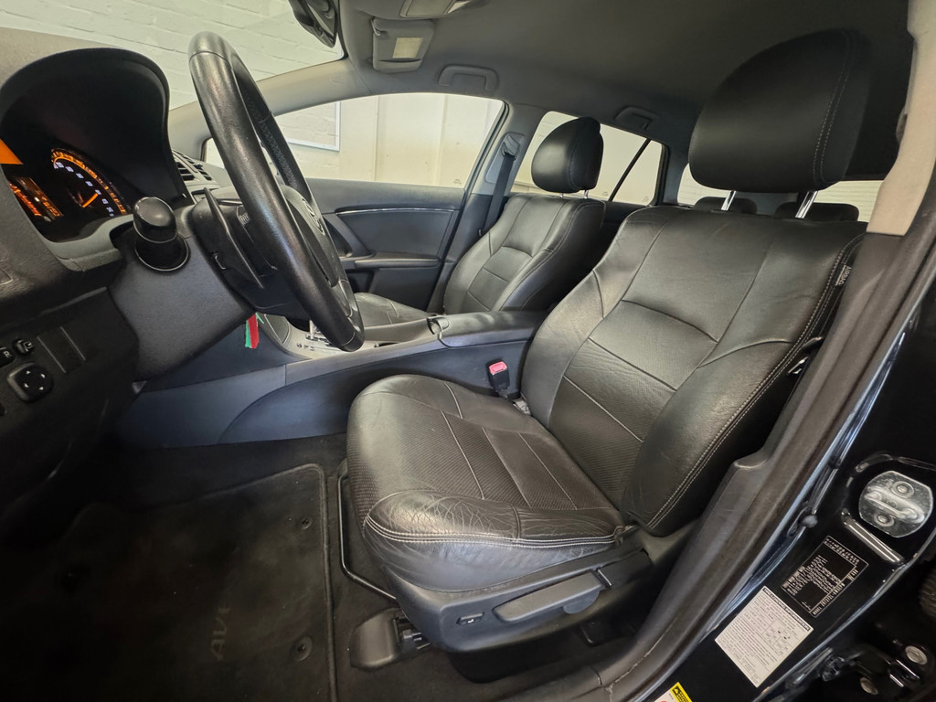 Toyota Avensis Wagon 2.0 VVTi Business Automaat 2e Eigenaar Leer Navigatie 53124998-10.jpg | van den Boog Automotive