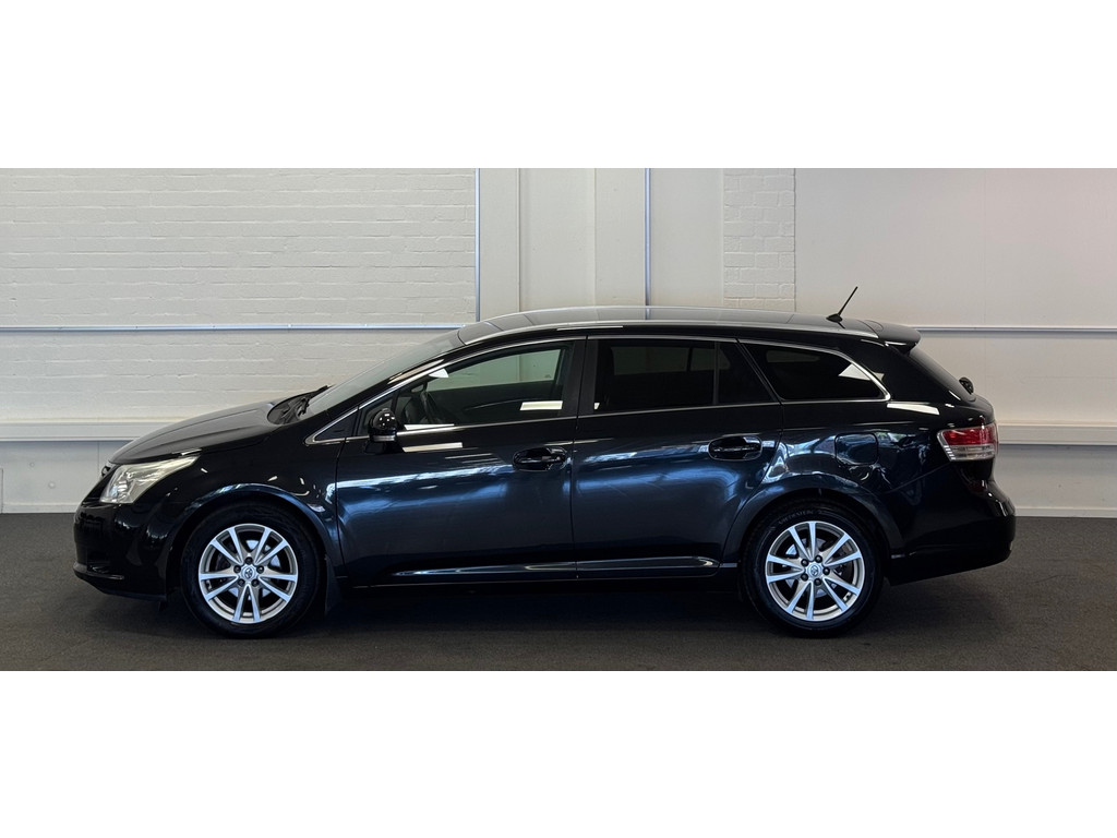 Toyota Avensis Wagon 2.0 VVTi Business Automaat 2e Eigenaar Leer Navigatie 53124998-3.jpg | van den Boog Automotive