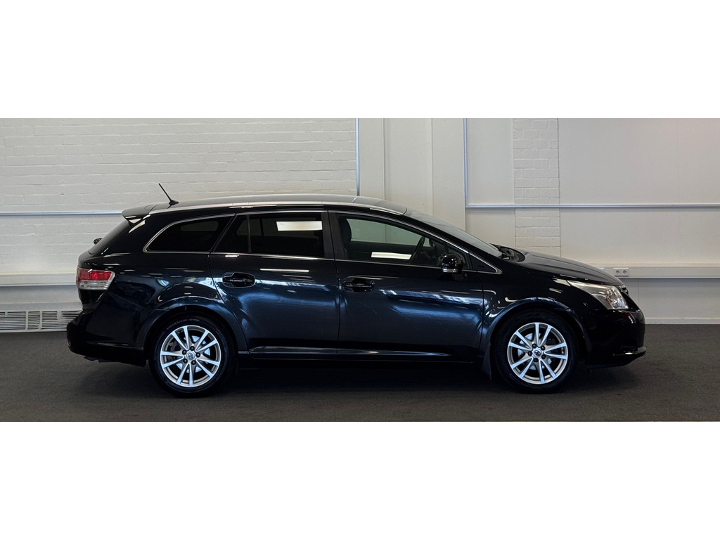 Toyota Avensis Wagon 2.0 VVTi Business Automaat 2e Eigenaar Leer Navigatie 53124998-4.jpg | van den Boog Automotive
