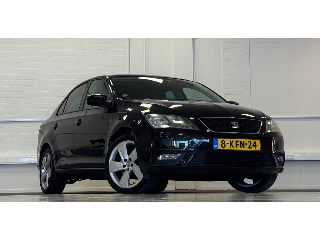 SEAT Toledo 1.2 TSI Businessline High 1e Eigenaar Trekhaak Navi Mooi! 53172205-0.jpg | van den Boog Automotive