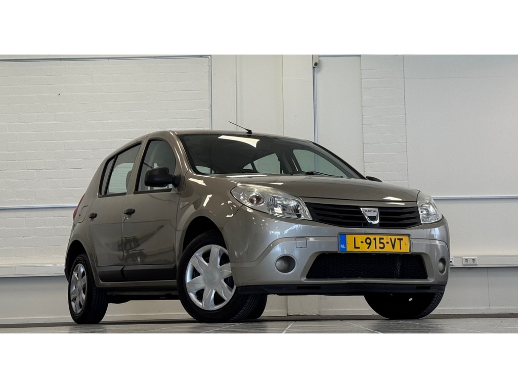 Dacia Sandero 1.2i Lauréate Airco Nieuwe APK Exclusive-pakket Garantie 53355266-0.jpg | van den Boog Automotive