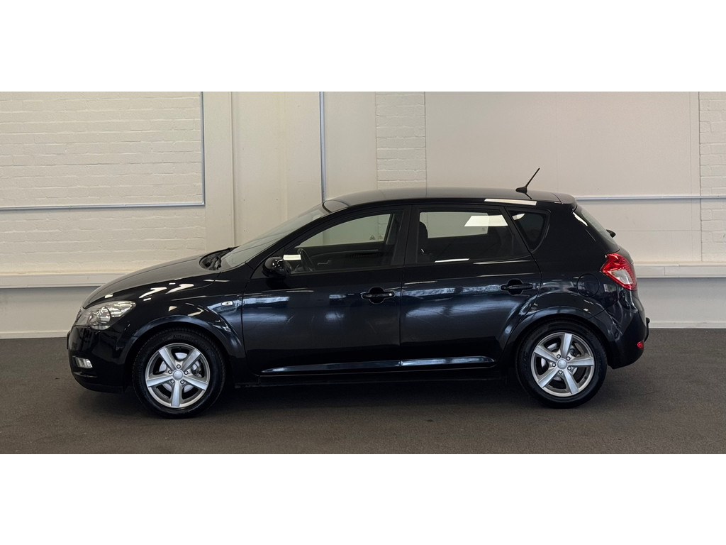 Kia cee'd 1.4i CVVT X-ecutive 3e Eigenaar 100% onderhouden 53720592-0.jpg | van den Boog Automotive