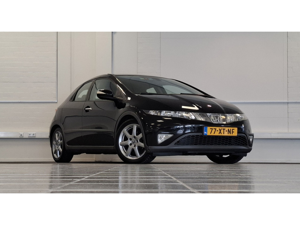 Honda Civic 1.8i 16V Sport Nieuwe APK Garantie 7" Scherm 53748967-0.jpg | van den Boog Automotive