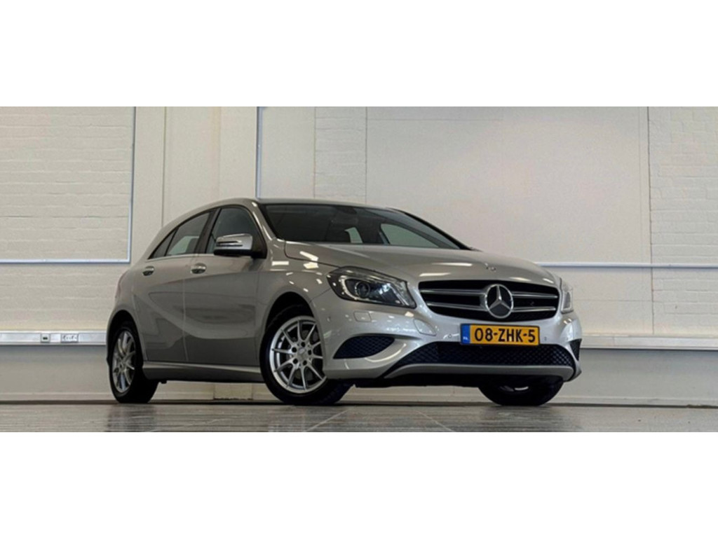 Mercedes-Benz A-Klasse 180 Ambition 2e Eigenaar Xenon Navigatie Garantie 53930088-0.jpg | van den Boog Automotive