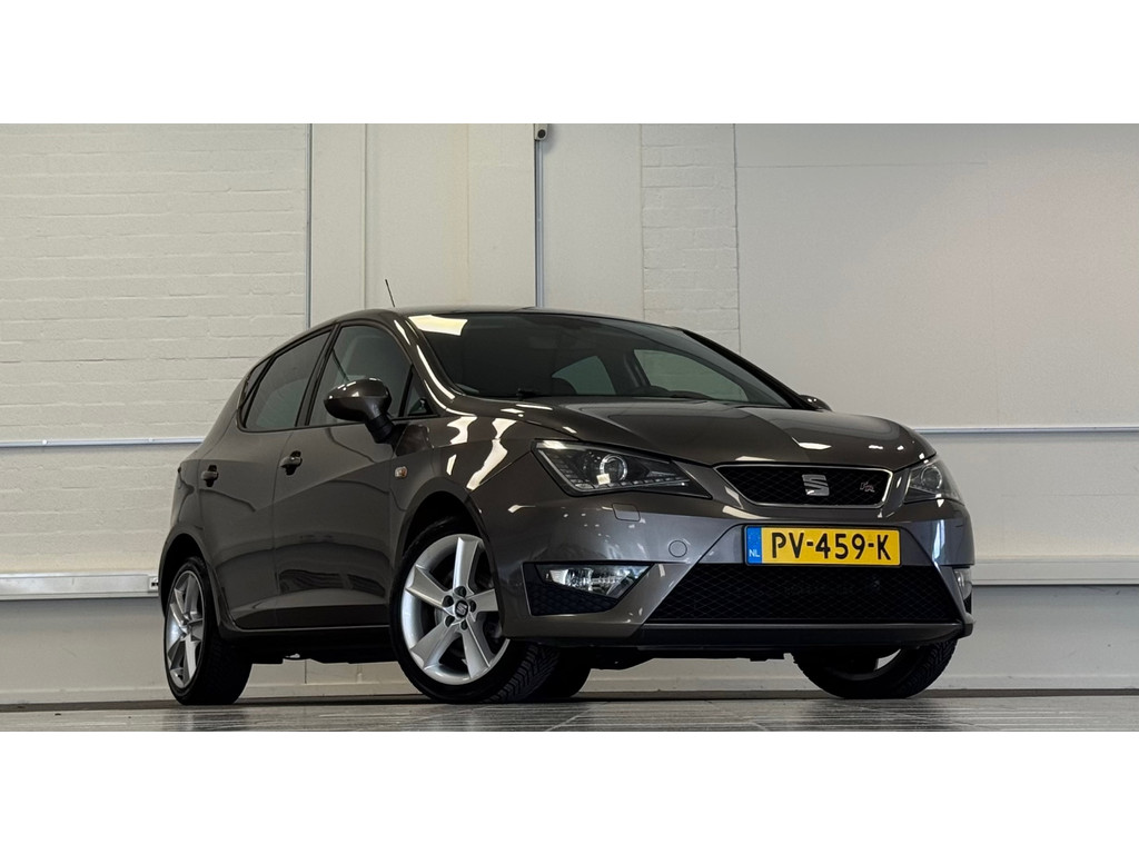 SEAT Ibiza 1.0 EcoTSI FR Connect Automaat Camera Leer Navi Mooi! 53964304-0.jpg | van den Boog Automotive