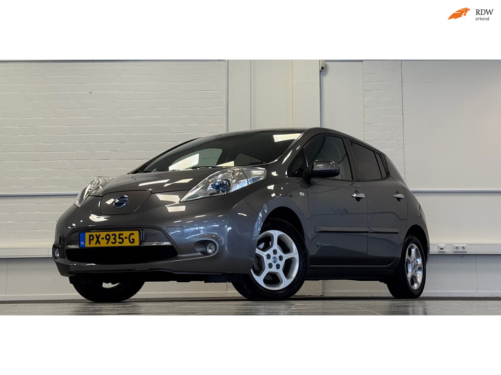 Nissan Leaf Acenta 24 kWh SOH 82% Navigatie Clima Mooi! 54223145-0.jpg | van den Boog Automotive