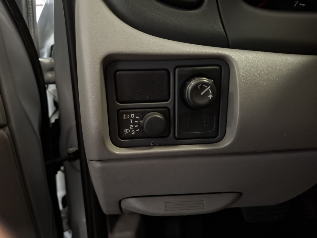 Nissan Almera 1.8i 16V Comfort Automaat Airco Trekhaak Garantie APK 19-03-2027 54396123-11.jpg | van den Boog Automotive