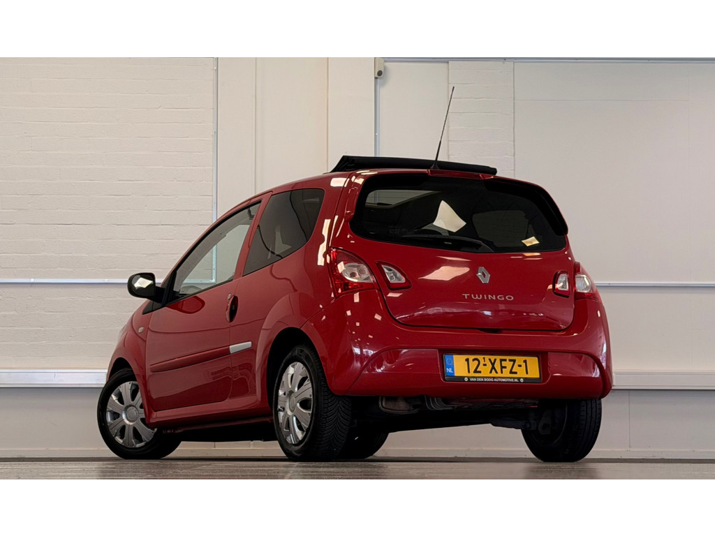 Renault Twingo 1.5 dCi Collection Schuifdak APK 25-03-2027 Garantie 54873501-0.jpg | van den Boog Automotive