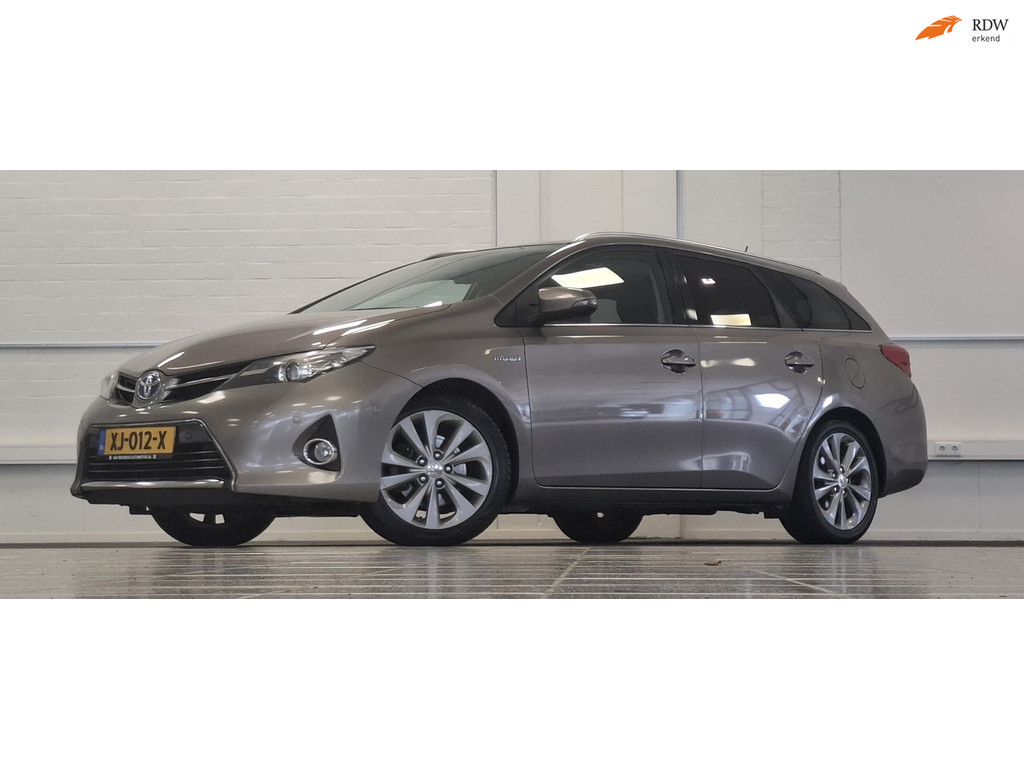 Toyota Auris Touring Sports 1.8 Hybrid Executive Pano Leer Trekhaak Garantie Mooi! 54914148-0.jpg | van den Boog Automotive