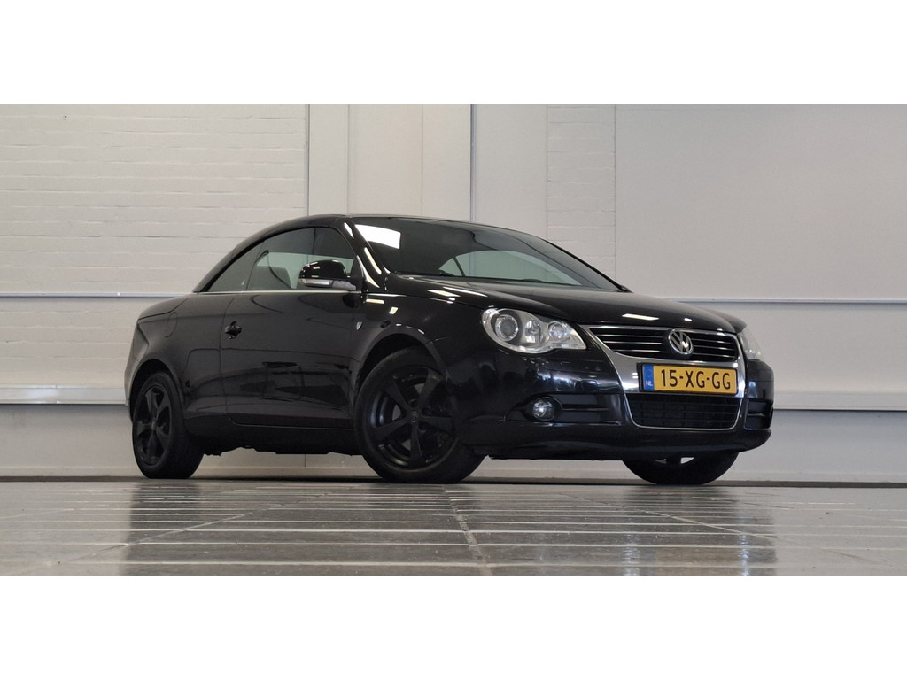 Volkswagen Eos 2.0 T-FSI 200pk 3e Eigenaar Leer Xenon Kleppensysteem PDC 54922289-0.jpg | van den Boog Automotive