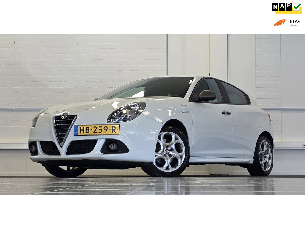 Alfa Romeo Giulietta 1.4 T Sprint 170pk A/T 2e Eigenaar Trekhaak Navi Mooi! 54939700-0.jpg | van den Boog Automotive