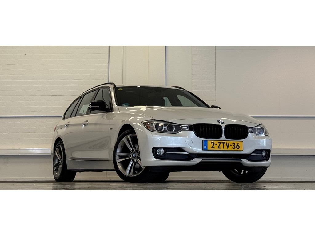 BMW 3 Serie Touring 316d High Executive Lerenbekleding Trekhaak Elek. klep Xenon LED 55051834-0.jpg | van den Boog Automotive