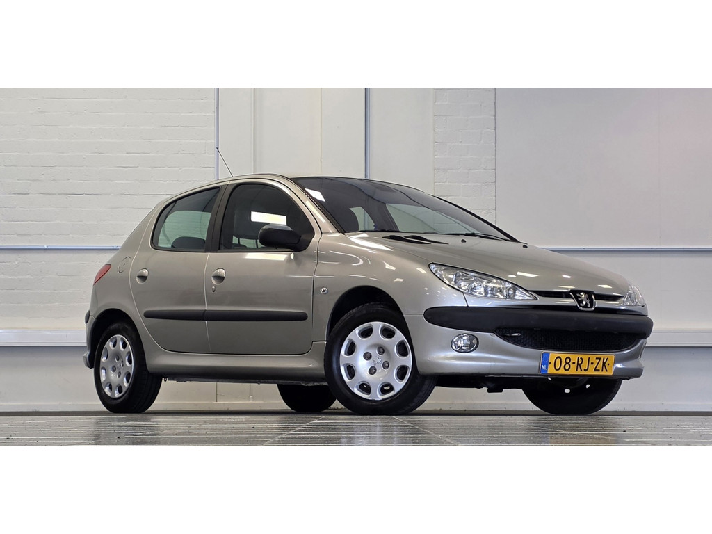 Peugeot 206 1.6i 16V Gentry Automaat Trekhaak Garantie Clima 55111019-0.jpg | van den Boog Automotive