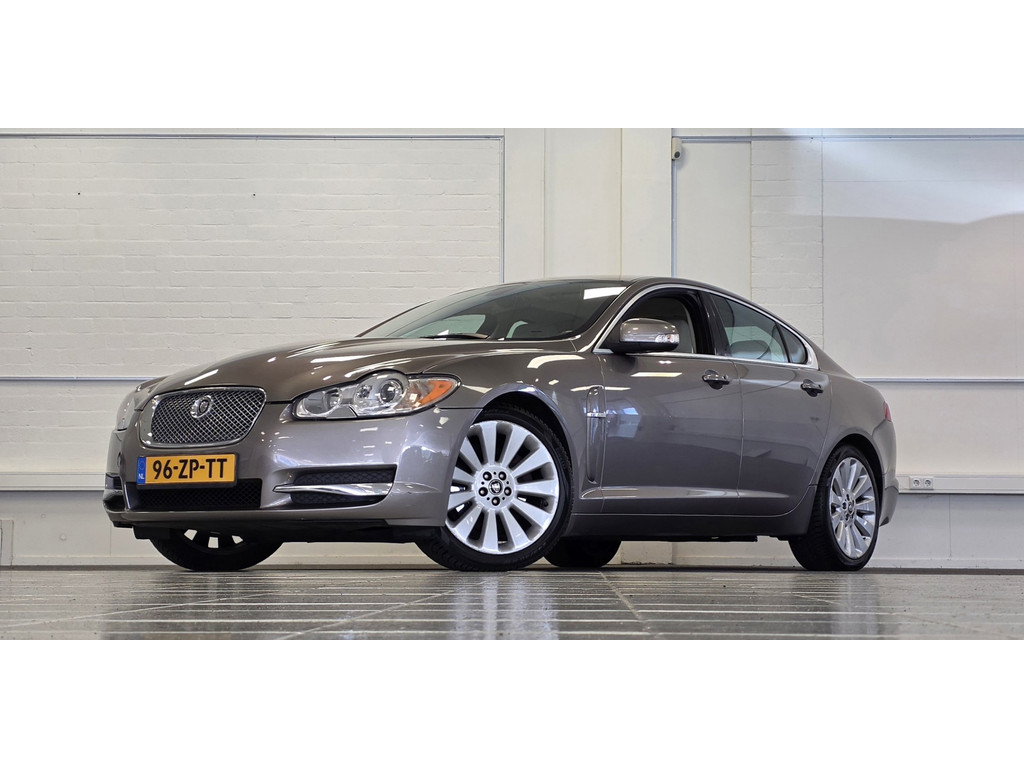 Jaguar XF 3.0 V6 Premium Luxury 3e Eigenaar Xenon Winterpakket Mooi! 55186517-0.jpg | van den Boog Automotive
