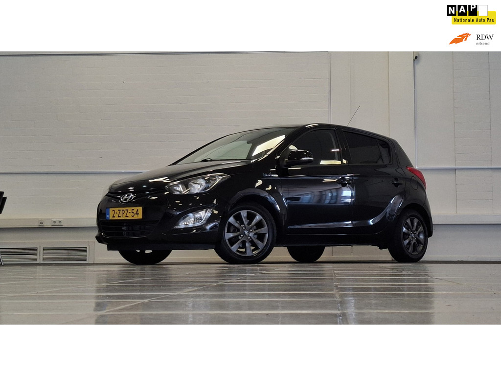 Hyundai i20 1.2i Go! Airco 100% Onderhouden Nieuwe APK PDC 55354458-0.jpg | van den Boog Automotive