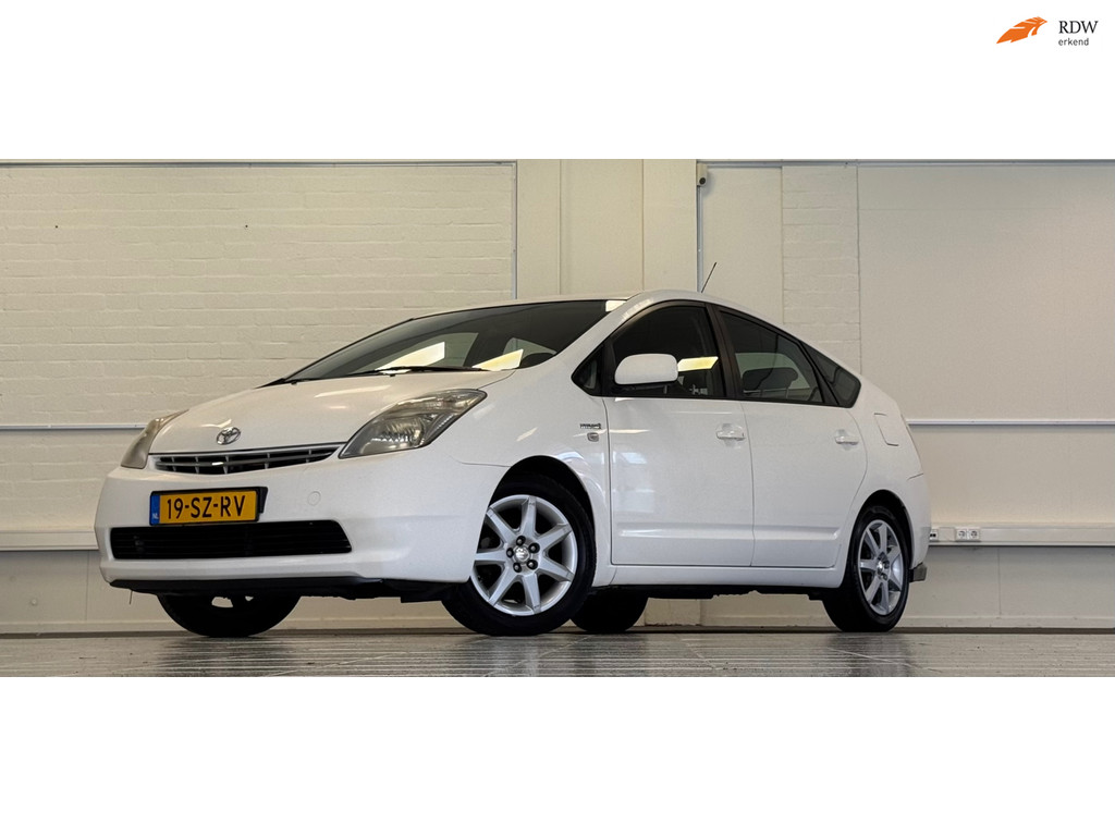 Toyota Prius 1.5 VVT-i Garantie APK 14-04-2027 55490843-0.jpg | van den Boog Automotive