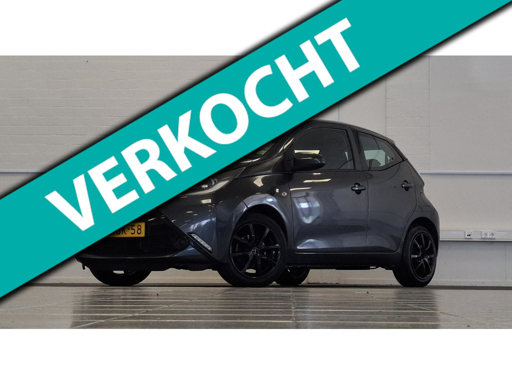 Toyota Aygo 1.0i VVT-i x-play Camera LM velgen 5drs LM Velgen 55642781-0.jpg | van den Boog Automotive