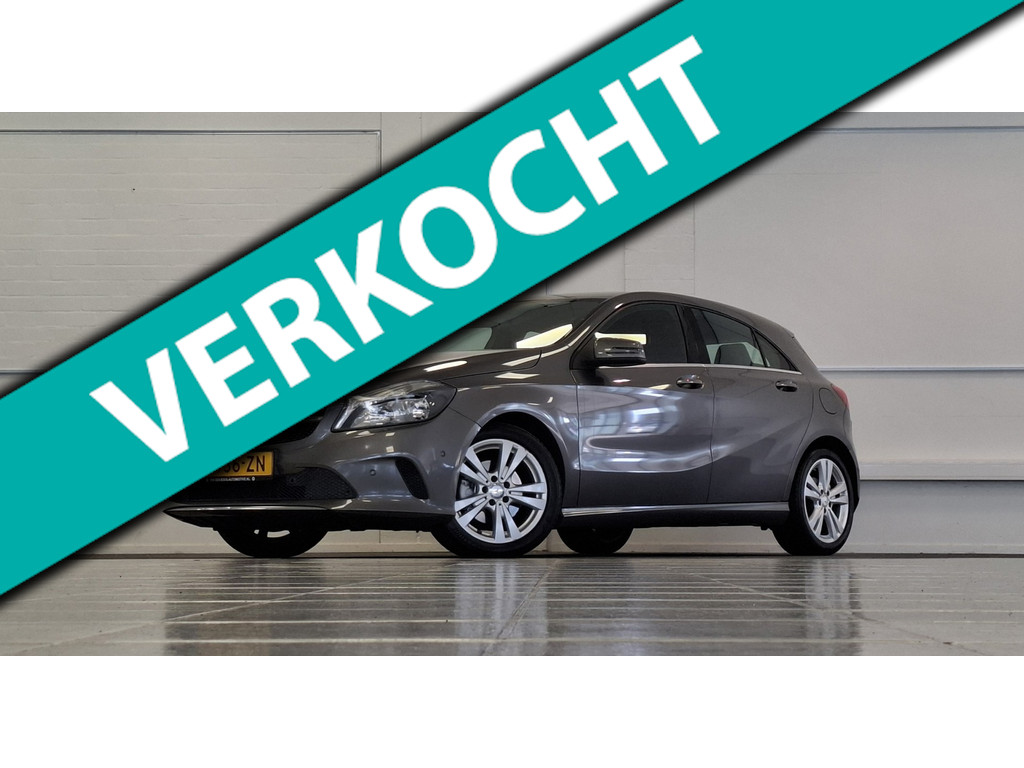 Mercedes-Benz A-Klasse 180 Ambition Leer Navi Camera LED Parkeerhulp voor & achter Mooi! 55713688-0.jpg | van den Boog Automotive