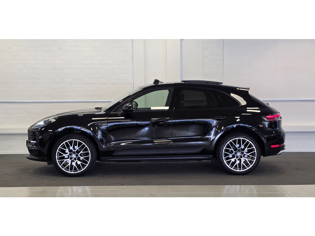 Porsche Macan 2.0T Panoramadak Camera Lederenbekleding Android 21"LM 55832528-0.jpg | van den Boog Automotive