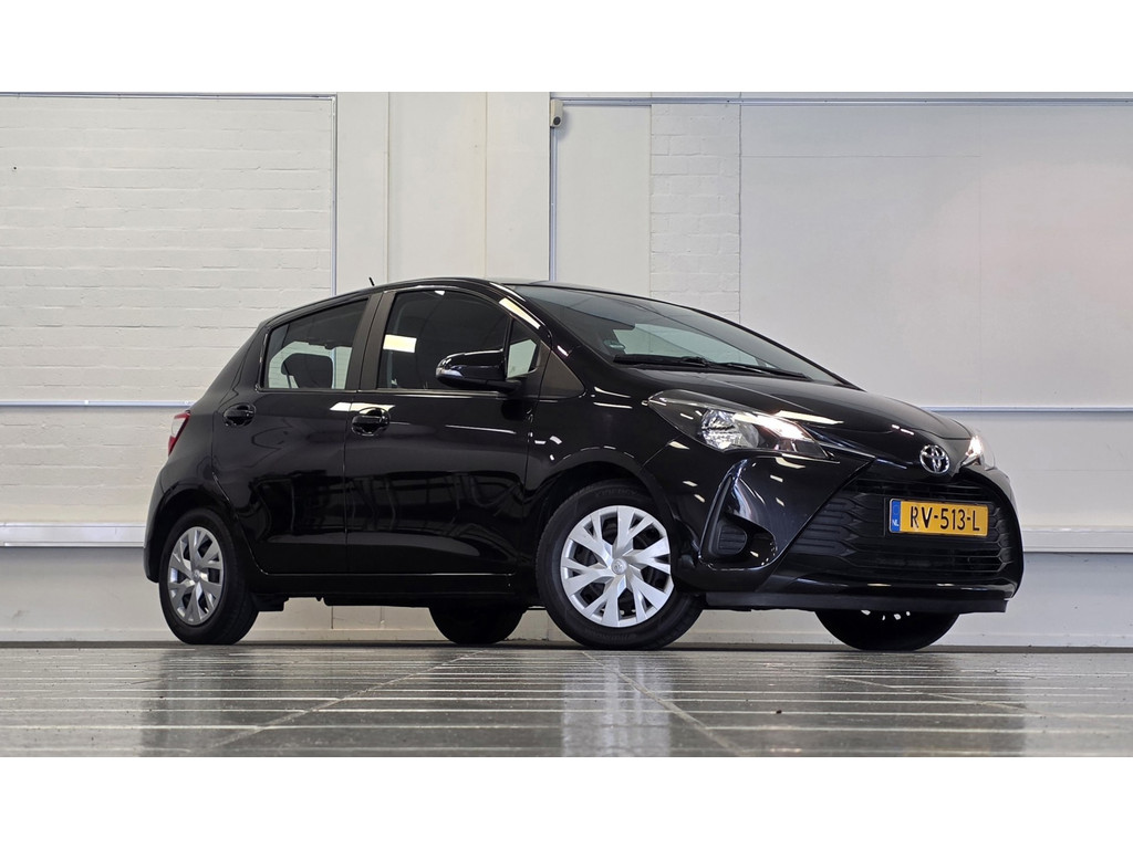 Toyota Yaris 1.0 VVT-i Comfort Airco Bluetooth Lage KM-stand Garantie APK 19-07-2027 55832543-0.jpg | van den Boog Automotive