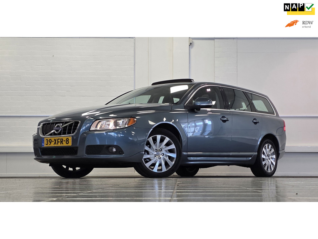 Volvo V70 1.6 T4 Summum 2e Eigenaar Leer Trekhaak Schuif/kanteldak 55873081-0.jpg | van den Boog Automotive