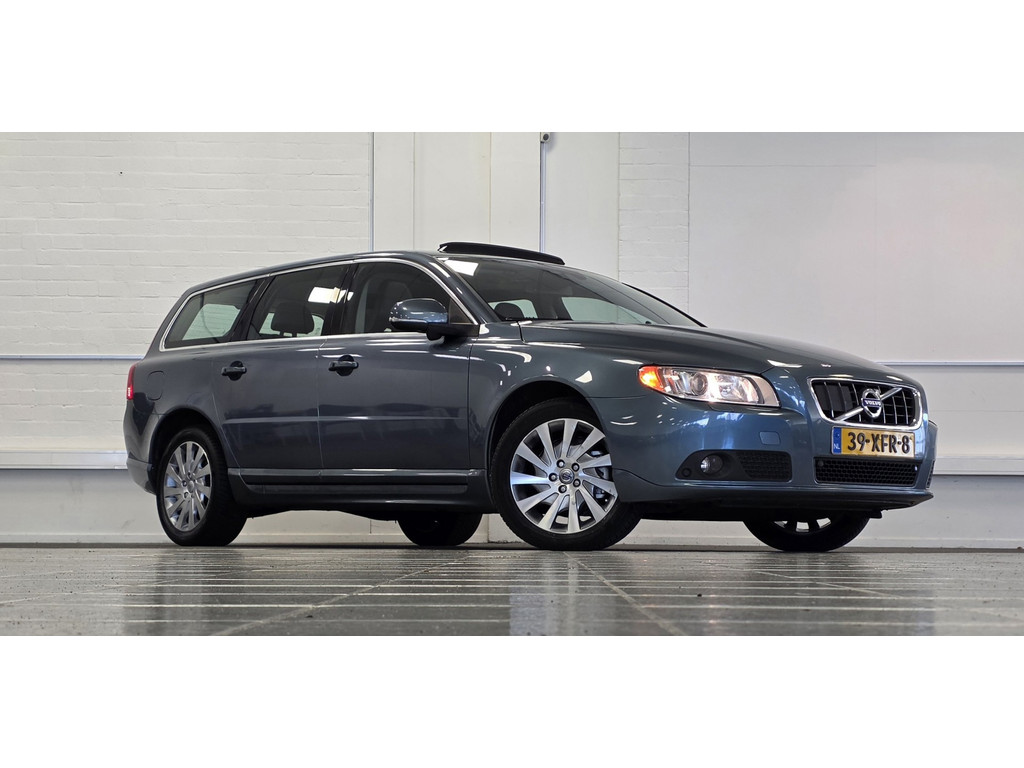 Volvo V70 1.6 T4 Summum 2e Eigenaar Leer Trekhaak Schuif/kanteldak 55873081-0.jpg | van den Boog Automotive