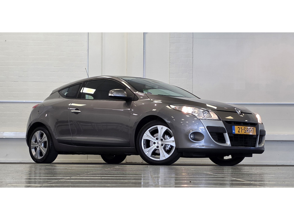Renault Mégane Coupé 1.6i Dynamique E85 Panoramadak 100% Onderhouden Mooi! 55881382-0.jpg | van den Boog Automotive