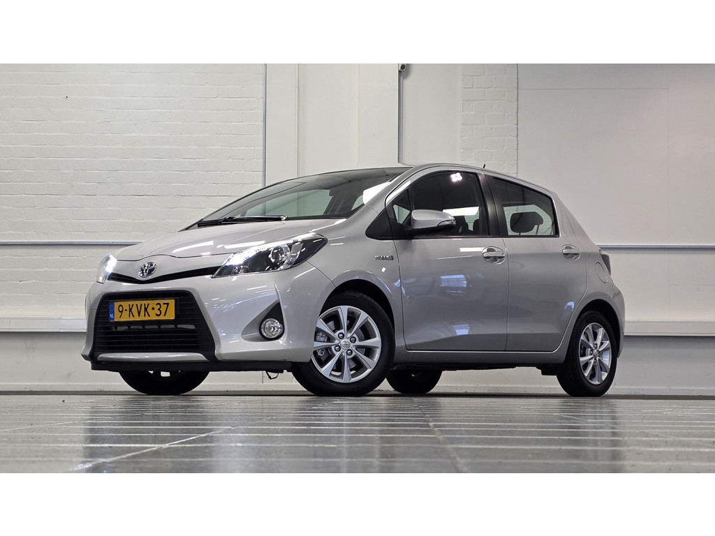 Toyota Yaris 1.5 Full Hybrid Aspiration 2e Eigenaar Camera LED Garantie 55971147-0.jpg | van den Boog Automotive