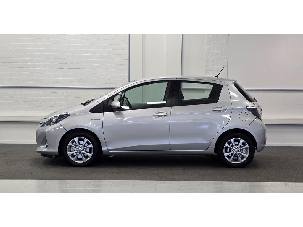 Toyota Yaris 1.5 Full Hybrid Aspiration 2e Eigenaar Camera LED Garantie 55971147-0.jpg | van den Boog Automotive