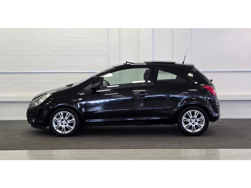 Opel Corsa 1.4i 16V Cosmo Automaat Schuifkantel/dak 1e Eigenaar Garantie 56090052-0.jpg | van den Boog Automotive
