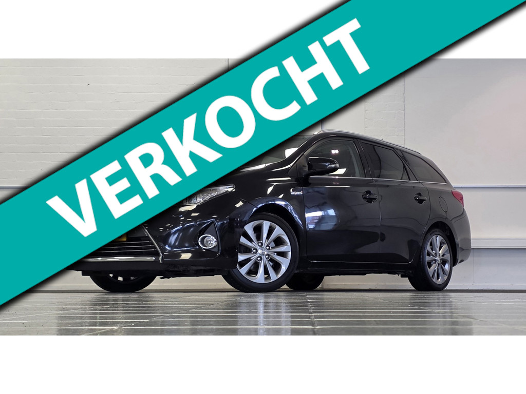 Toyota Auris Touring Sports 1.8 Hybrid Lease Pro Navigatie Camera Panoramadak 56127287-0.jpg | van den Boog Automotive