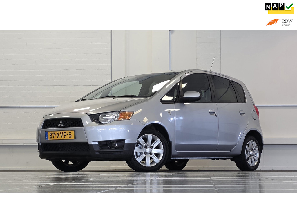 Mitsubishi Colt 1.3i Edition Two 2e Eigenaar Trekhaak Allseason banden Mooi! 56127847-0.jpg | van den Boog Automotive