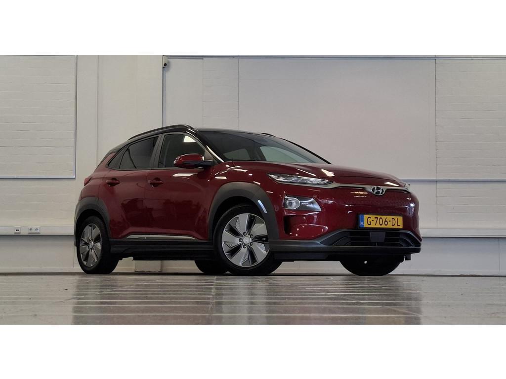 Hyundai Kona EV Premium 64 kWh Trekhaak 2e Eigenaar SOH 56225426-0.jpg | van den Boog Automotive