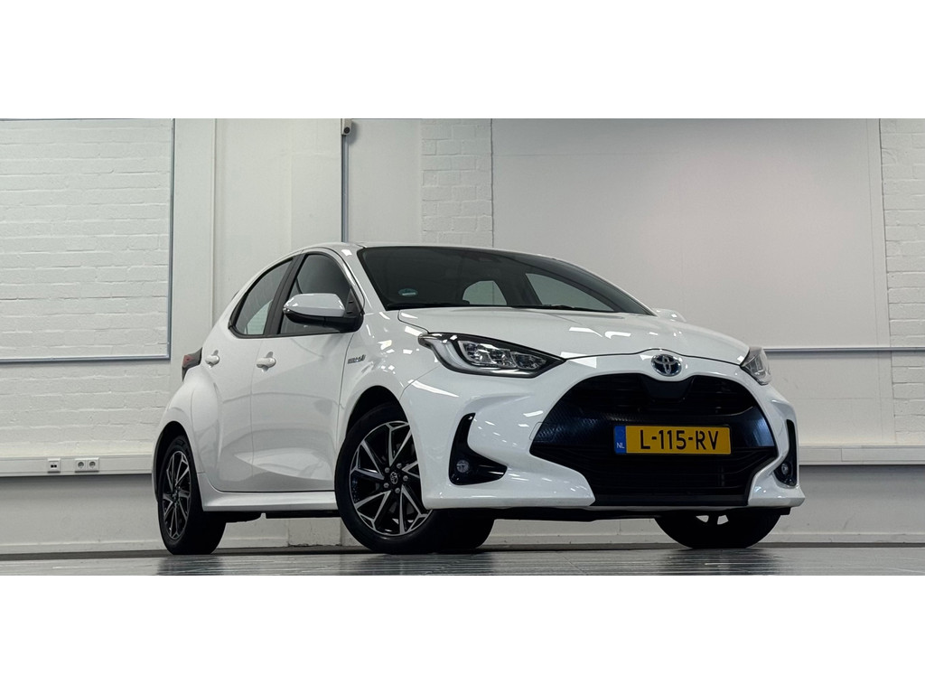 Toyota Yaris 1.5 Hybrid Dynamic 100% Onderhouden Camera Clima 56249873-0.jpg | van den Boog Automotive