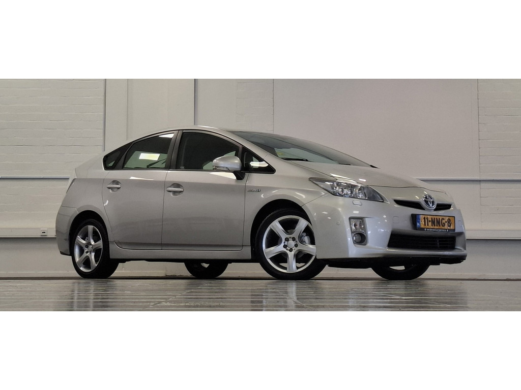 Toyota Prius 1.8 Dynamic Trekhaak Dealer onderhouden ZGAN banden 56272483-0.jpg | van den Boog Automotive