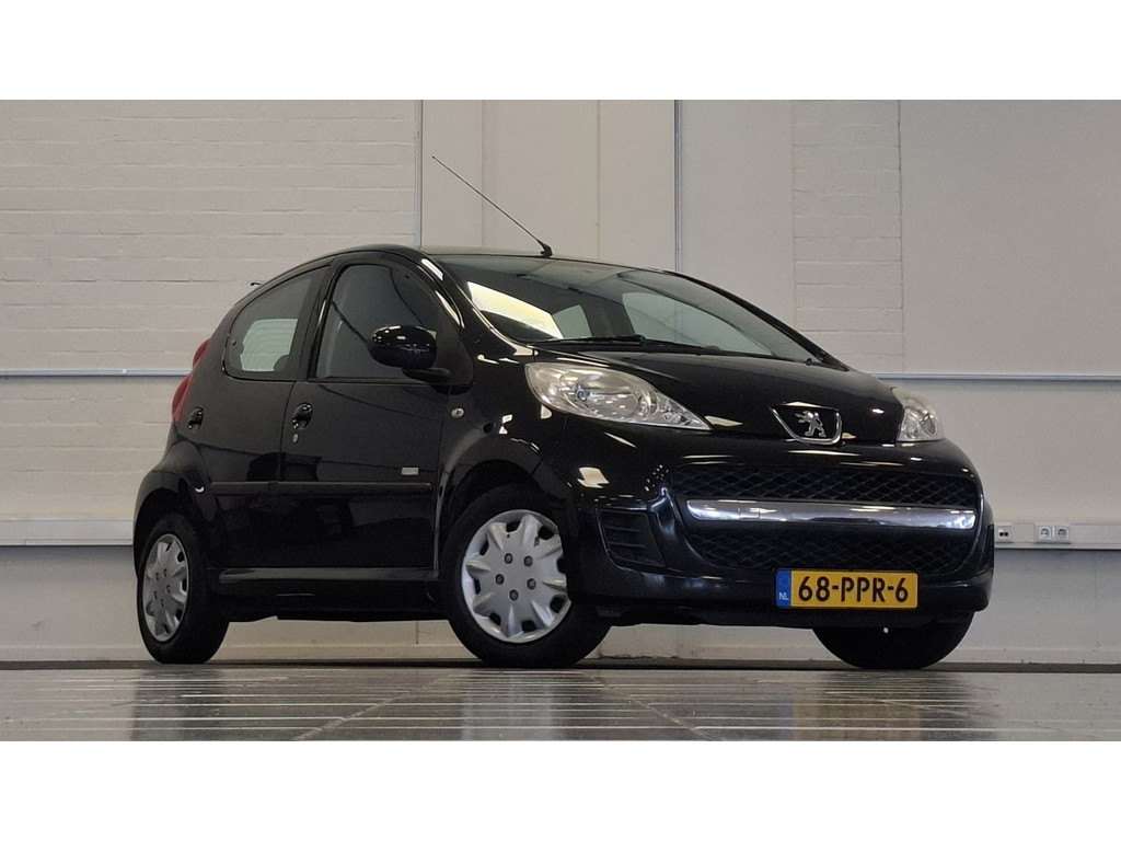 Peugeot 107 1.0i 12V Millesim 200 Airco Elek. pakket Garantie APK 09-05-2027 56335420-0.jpg | van den Boog Automotive