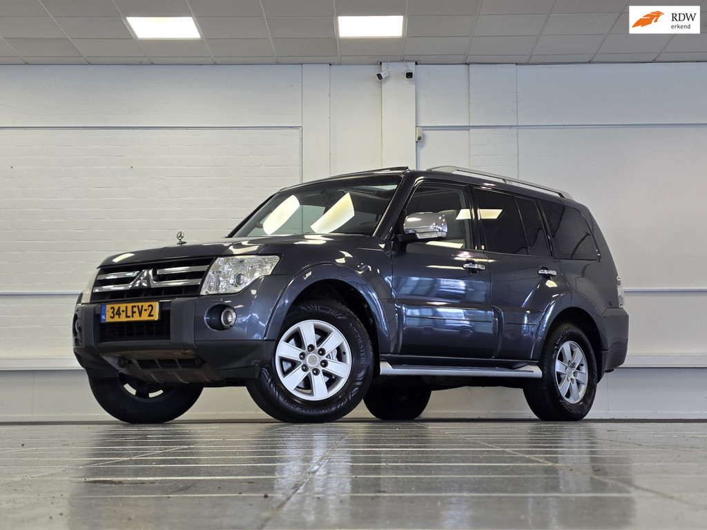 Mitsubishi Pajero 3.2 DI-D Instyle Automaat 70 Leder Trekhaak Mooi! 56532848-0.jpg | van den Boog Automotive