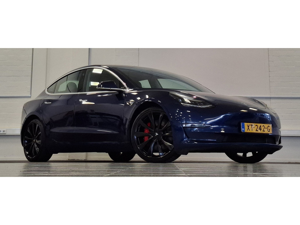 Tesla Model 3 Performance AWD 75 kWh 463PK SOH 83,9% Garantie Mooi! 56575798-0.jpg | van den Boog Automotive