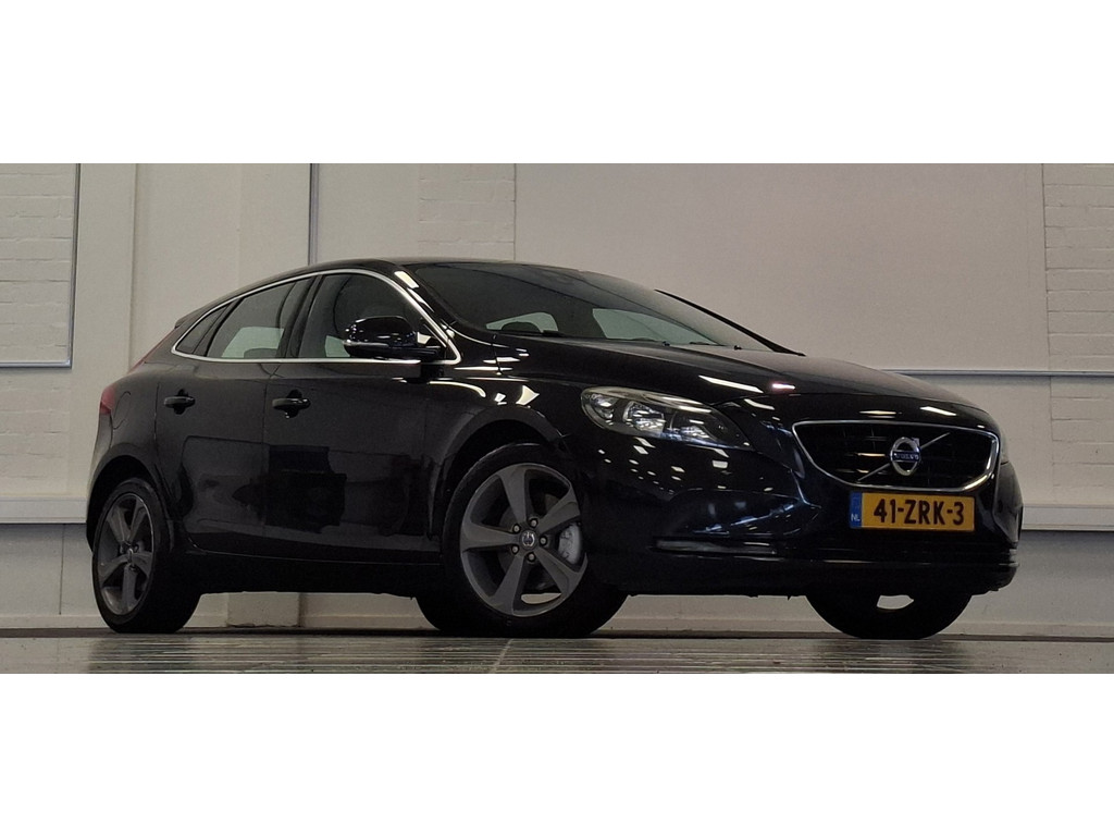 Volvo V40 1.6 T3 Momentum 56601470-0.jpg | van den Boog Automotive