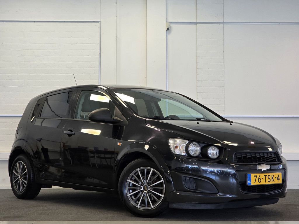 Chevrolet Aveo 1.2 LS Airco Carplay Nieuwe Banden Navigatie 56699107-0.jpg | van den Boog Automotive