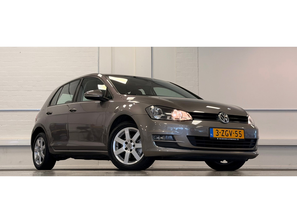 Volkswagen Golf 1.4 TSI ACT Business Edition Camera Navi Massage Leder Garantie 56815830-0.jpg | van den Boog Automotive