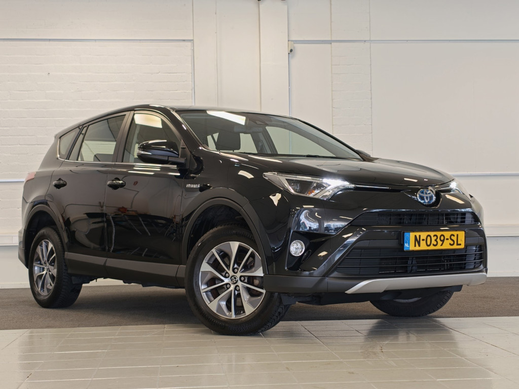 Toyota RAV4 2.5 Hybrid Energy Navi Camera Adaptieve cruise Mooi! 56895836-0.jpg | van den Boog Automotive