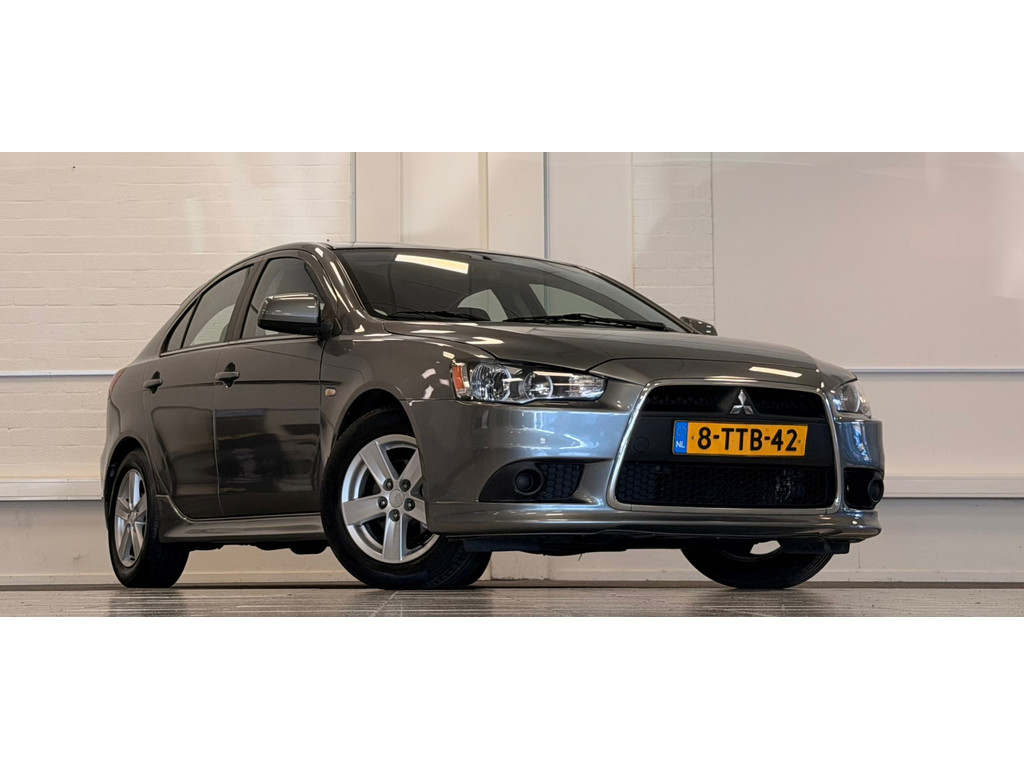 Mitsubishi Lancer Sportback 1.6 Limited Edition Nieuw staat Trekhaak Parkeerhulp 56954083-0.jpg | van den Boog Automotive