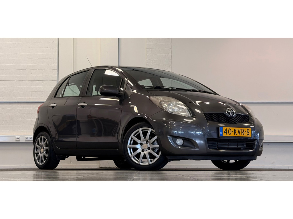 Toyota Yaris 1.3 VVTi Aspiration 2e Eigenaar Clima Trekhaak Mooi! 57014110-0.jpg | van den Boog Automotive