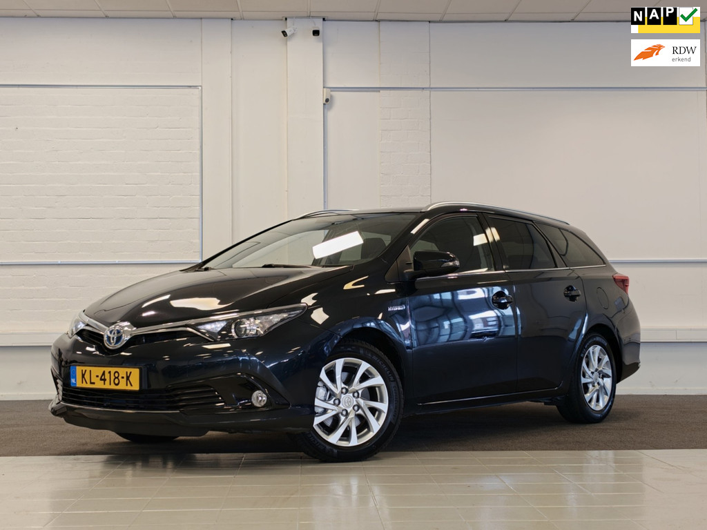 Toyota Auris Touring Sports 1.8 Hybrid Trend Navi Camera Panormadak Allseason banden 57101442-0.jpg | van den Boog Automotive