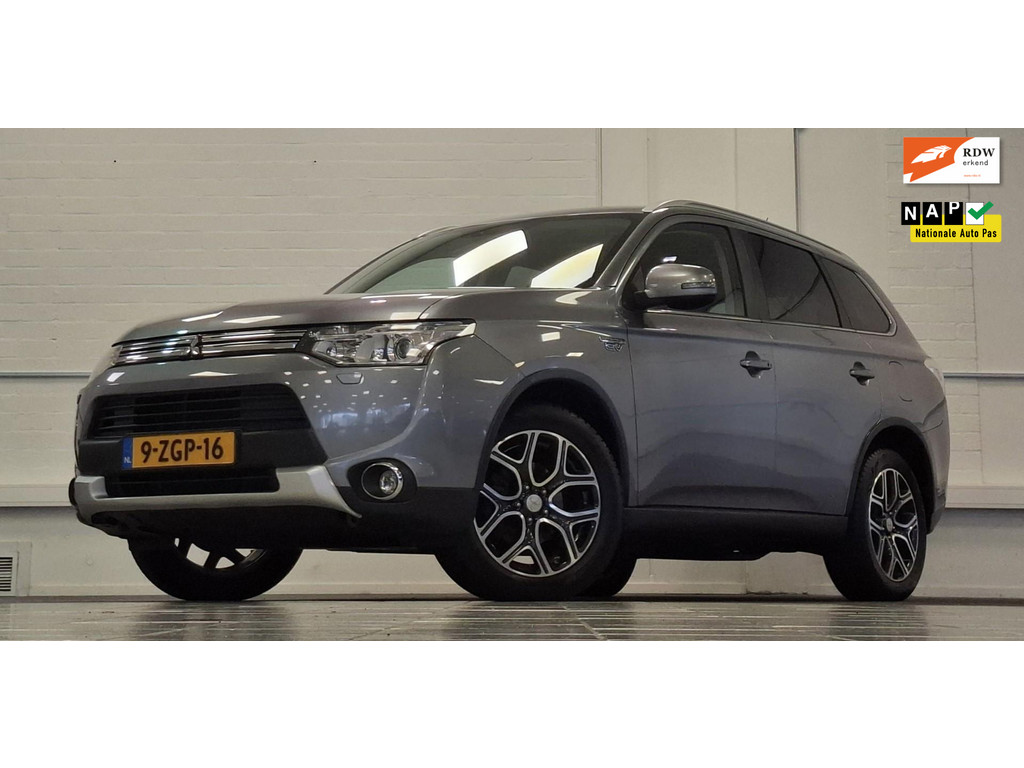 Mitsubishi Outlander 2.0 PHEV Executive X-Line 100% Onderhouden 57170537-0.jpg | van den Boog Automotive